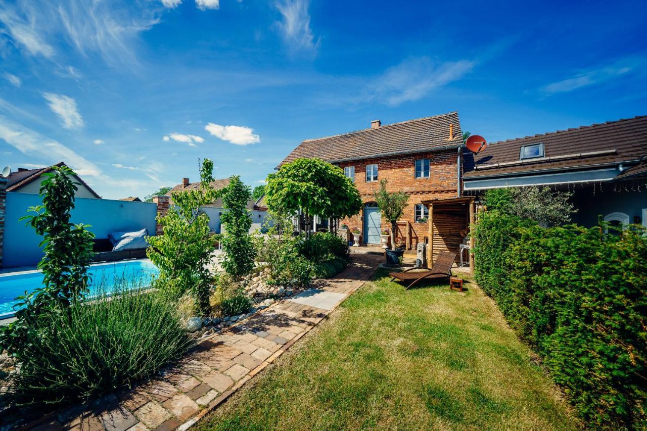 Alte Schmiede Mit Sauna, Pool Und Whirpool Im Aussenbereich Schoenstes Ferienhaus Der Lausitz Elsterheide Dış mekan fotoğraf