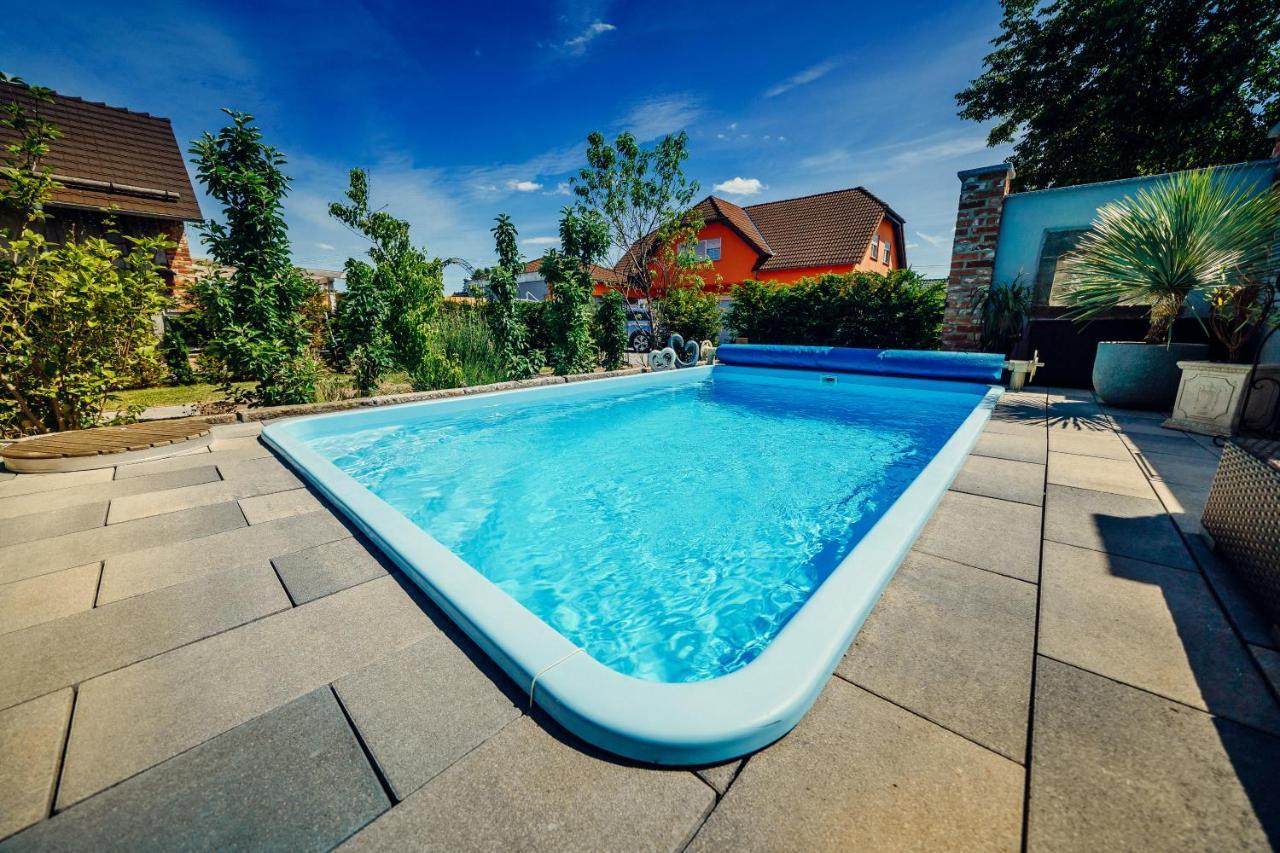 Alte Schmiede Mit Sauna, Pool Und Whirpool Im Aussenbereich Schoenstes Ferienhaus Der Lausitz Elsterheide Dış mekan fotoğraf
