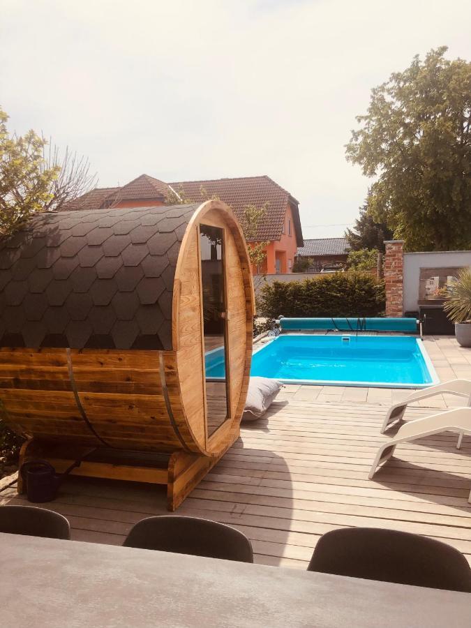Alte Schmiede Mit Sauna, Pool Und Whirpool Im Aussenbereich Schoenstes Ferienhaus Der Lausitz Elsterheide Dış mekan fotoğraf
